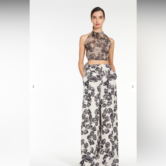 Sheer halter glamorous to the Max (Mara)! - Picture 7 of 10